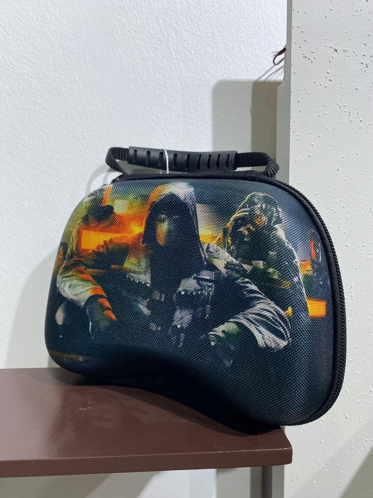 يدة سوني 4 على شكل Call of duty black ops 6 image 0