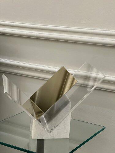 حامل كتاب رخامي image 1