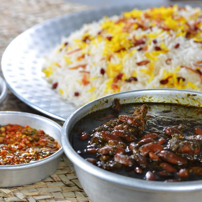  عيش مشخول مع مرق شبزي  (صينية) image 0