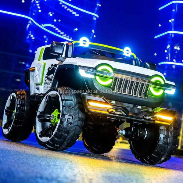 سوق ام ار جى Four-wheel drive children's charging car with