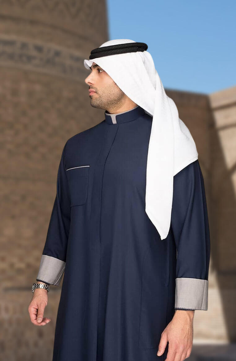 الدشداشة المميزة